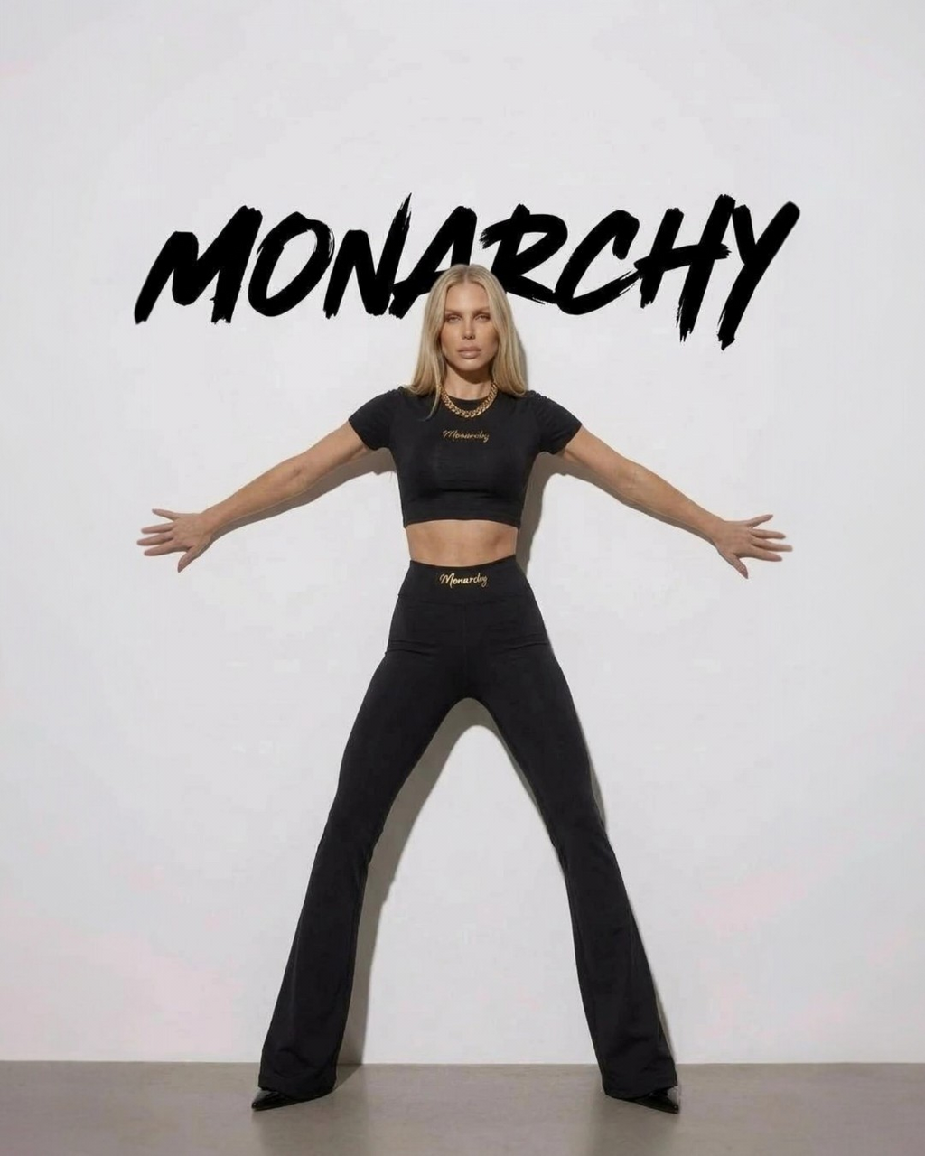 BLACK SPRING MONARCHY SET